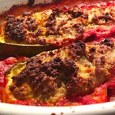 Gefüllte Zucchini mit Hack