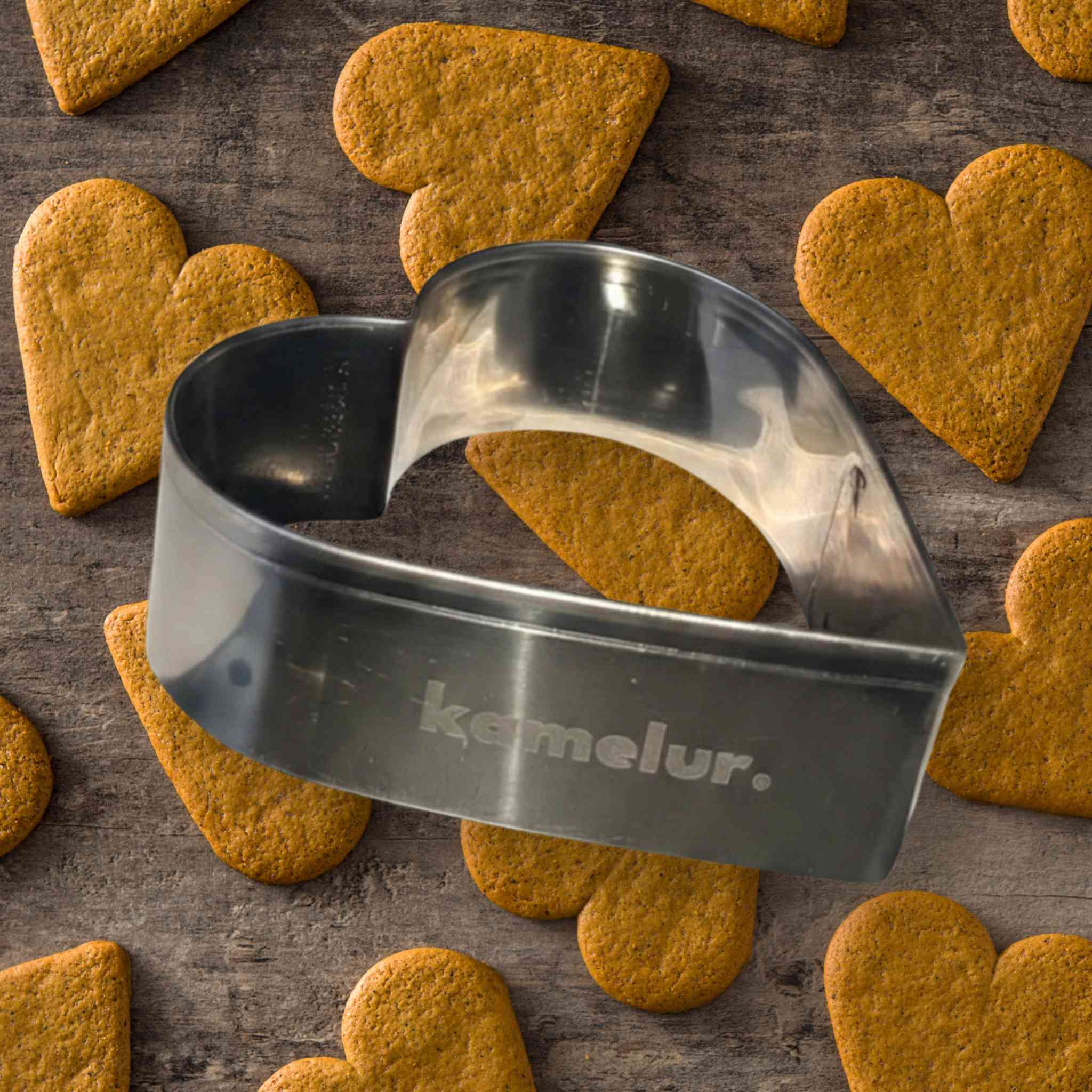 Kamelur. Herzausstecher mit Gravur 1 Stück